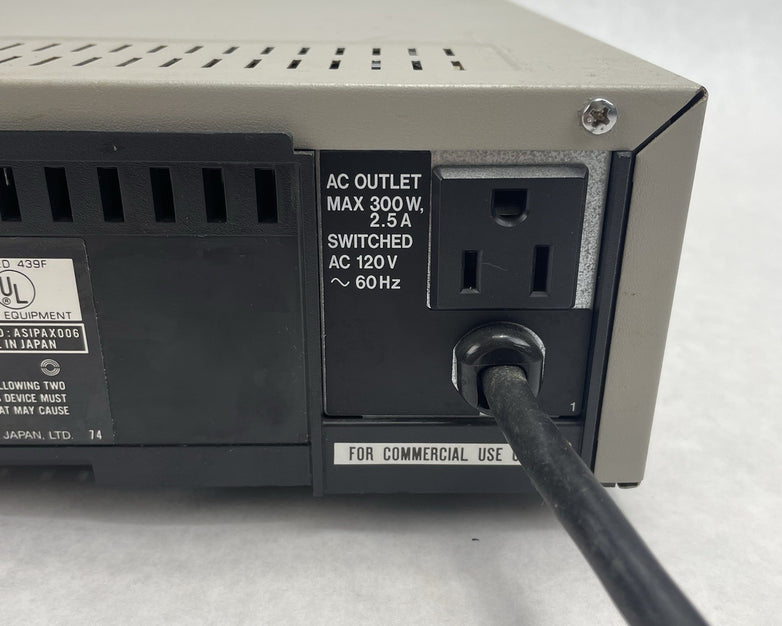 JVC BR-3700U VHS Player/Recorder 300W 2.5A 120V 60Hz