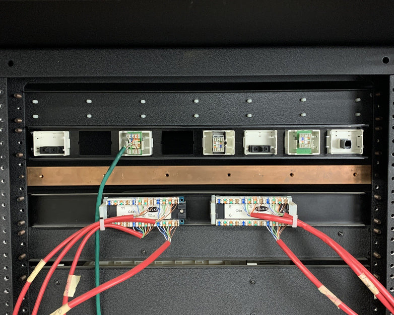 Heathkit TelCom Technology Rack 390-4432