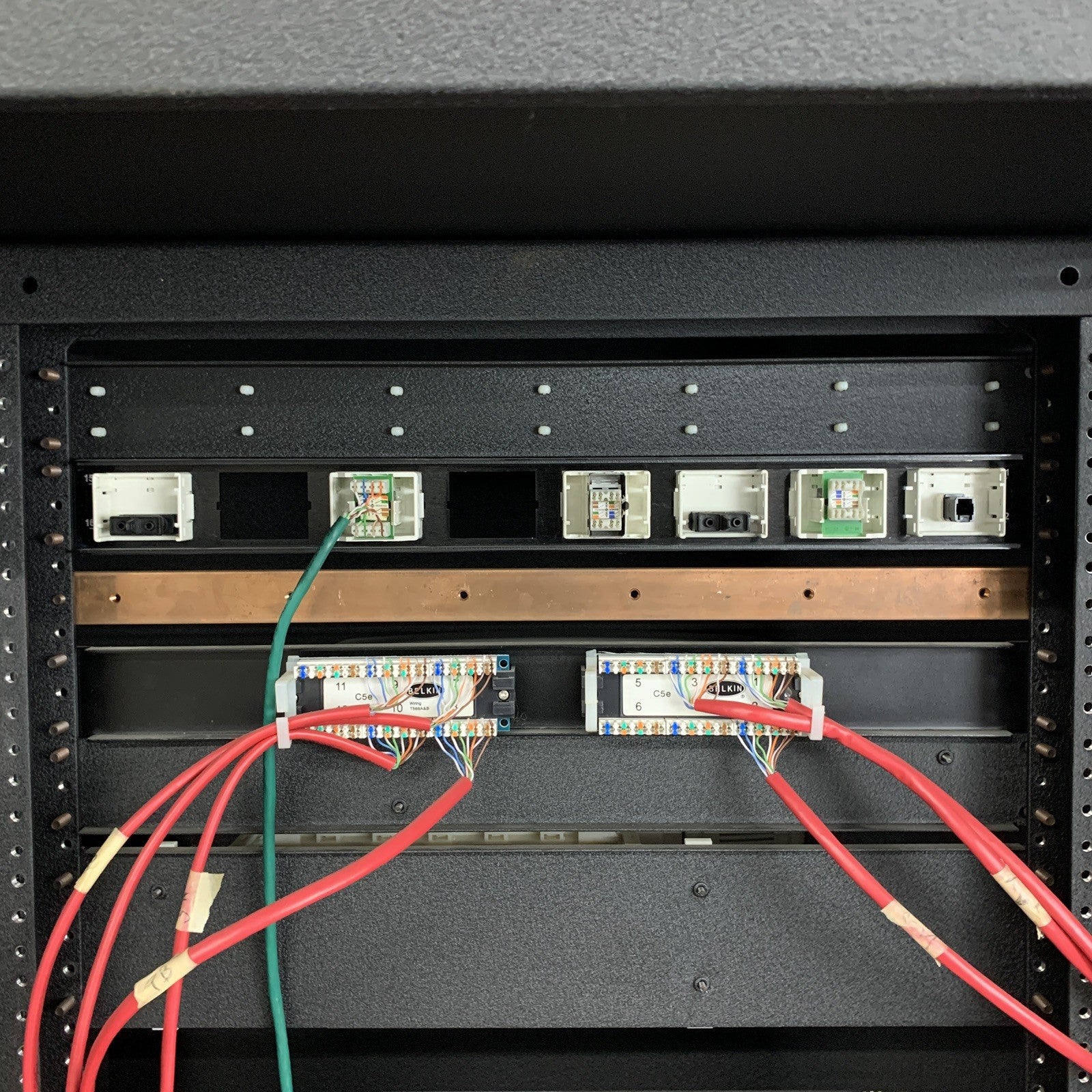 Heathkit TelCom Technology Rack 390-4432