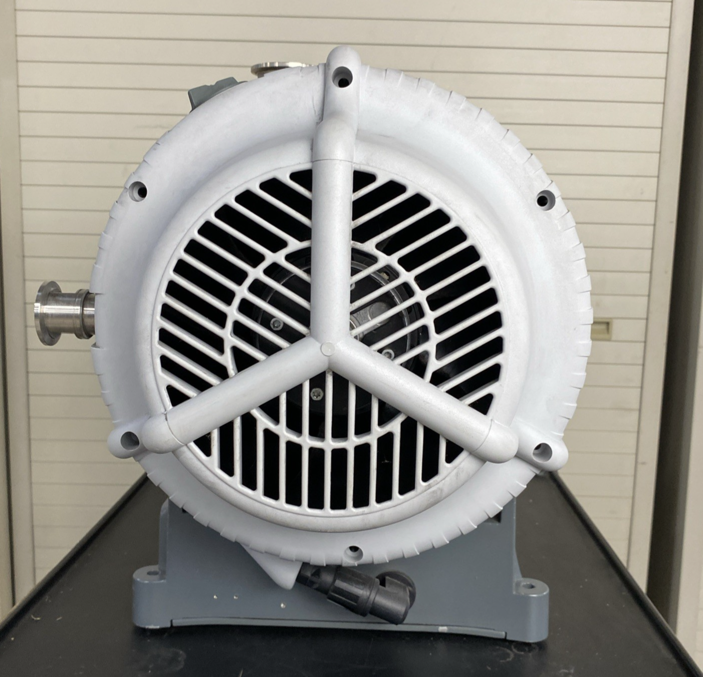 Edwards XDS35i Dry Scroll Vacuum Pump A730-01-9831