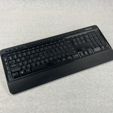 Microsoft Desktop 3050 Wireless Keyboard Model 1729 - No USB Receiver