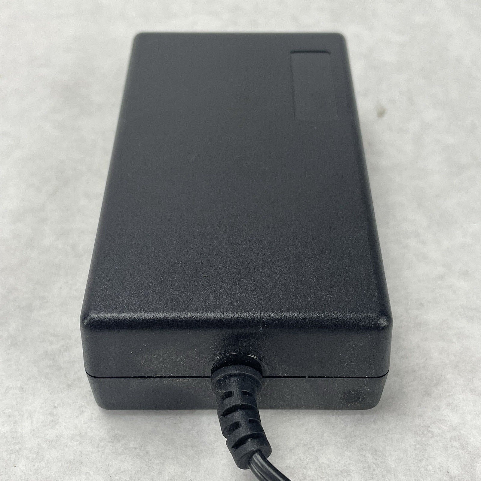 Delta ADP-18PB 34-1977-03 AC/DC Adapter Power Supply Lot of 34