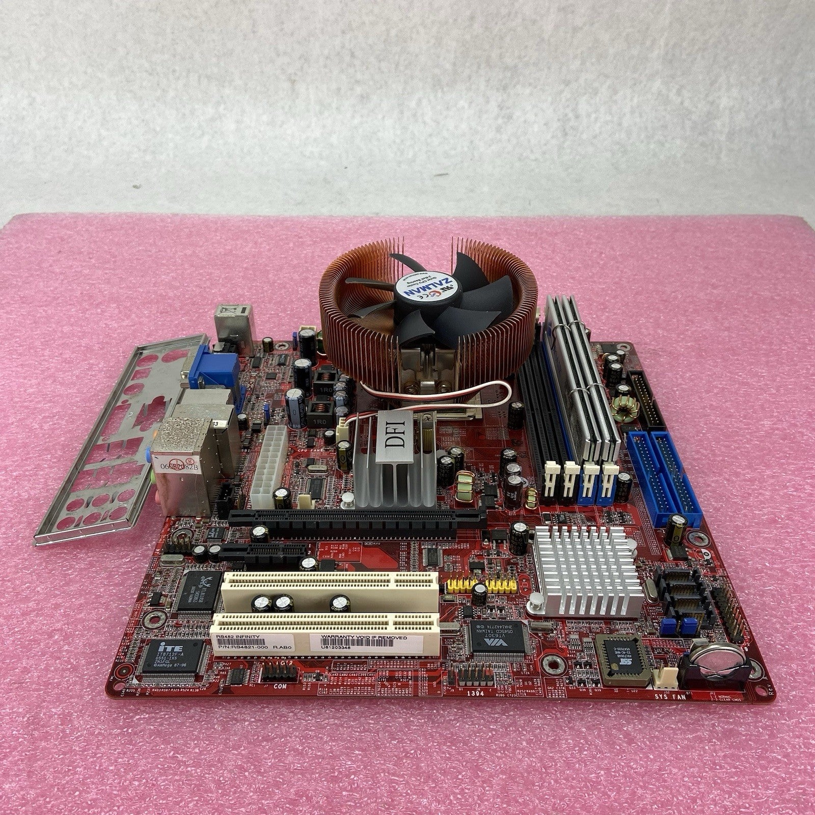 DFI RS482 Infinity Motherboard AMD Athlon 64 x2 Dual Core 2.2GHz 2GB RAM w/IO1