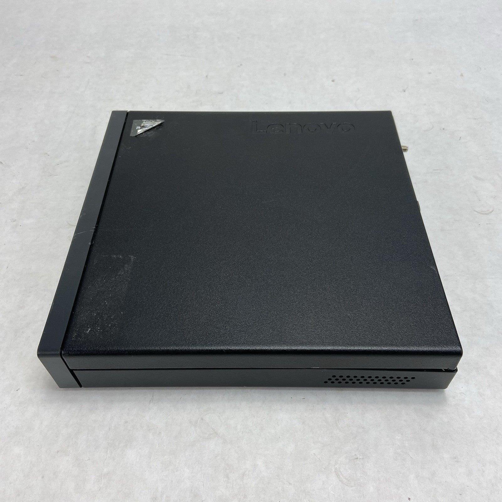 Lenovo ThinkCentre M75Q-1 Micro AMD Ryzen 5 Pro 3400GE 3.3GHz 8GB RAM No HDDOS7