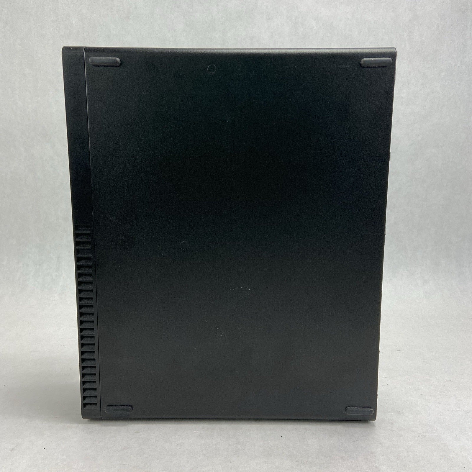 Lenovo ThinkCentre M80s SFF Intel Core i7-10700 2.9GHz 16GB RAM No HDD No OS4