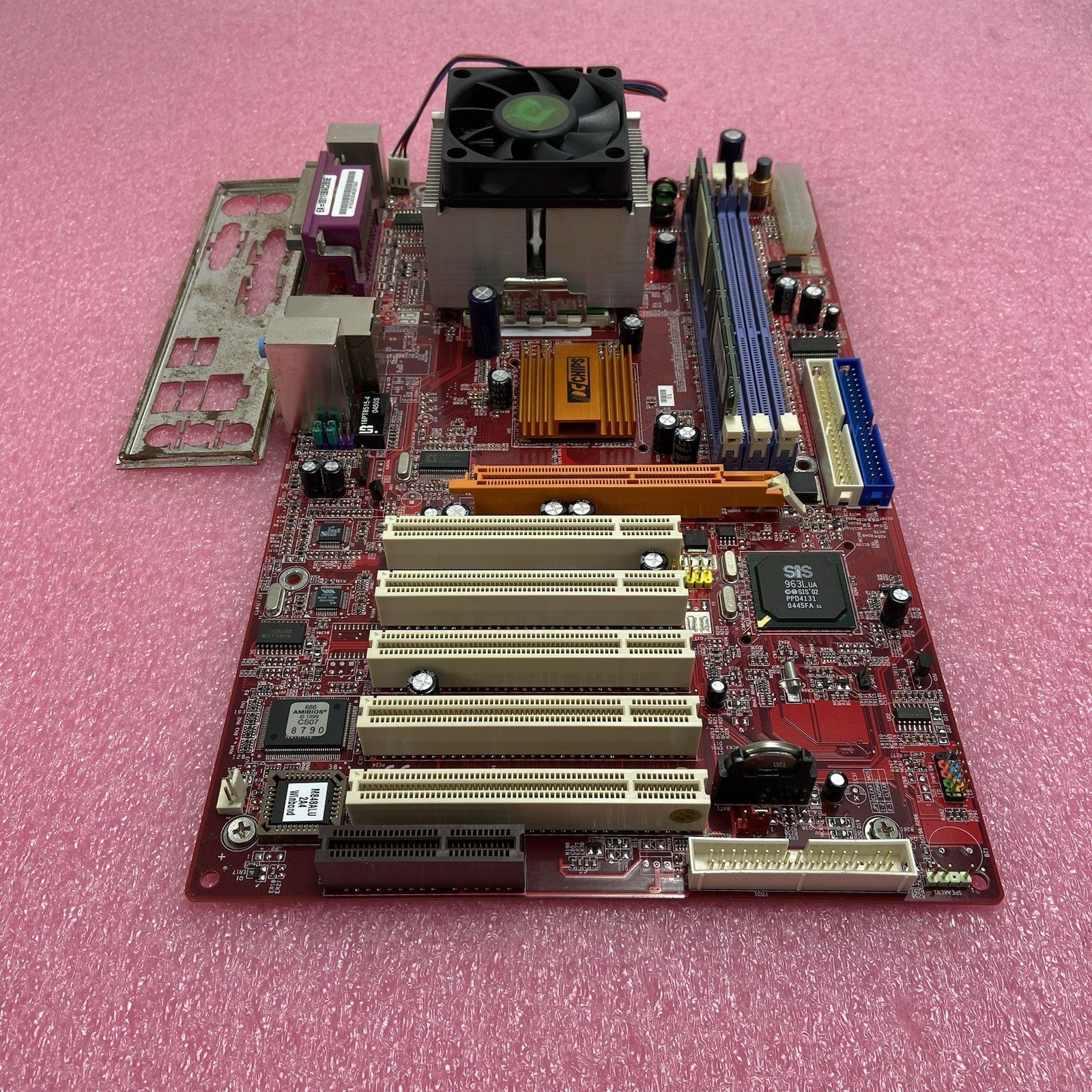 ECS PC Chips M848A Motherboard AMD Athlon XP 1.25GHz 1GB RAM w/IO1