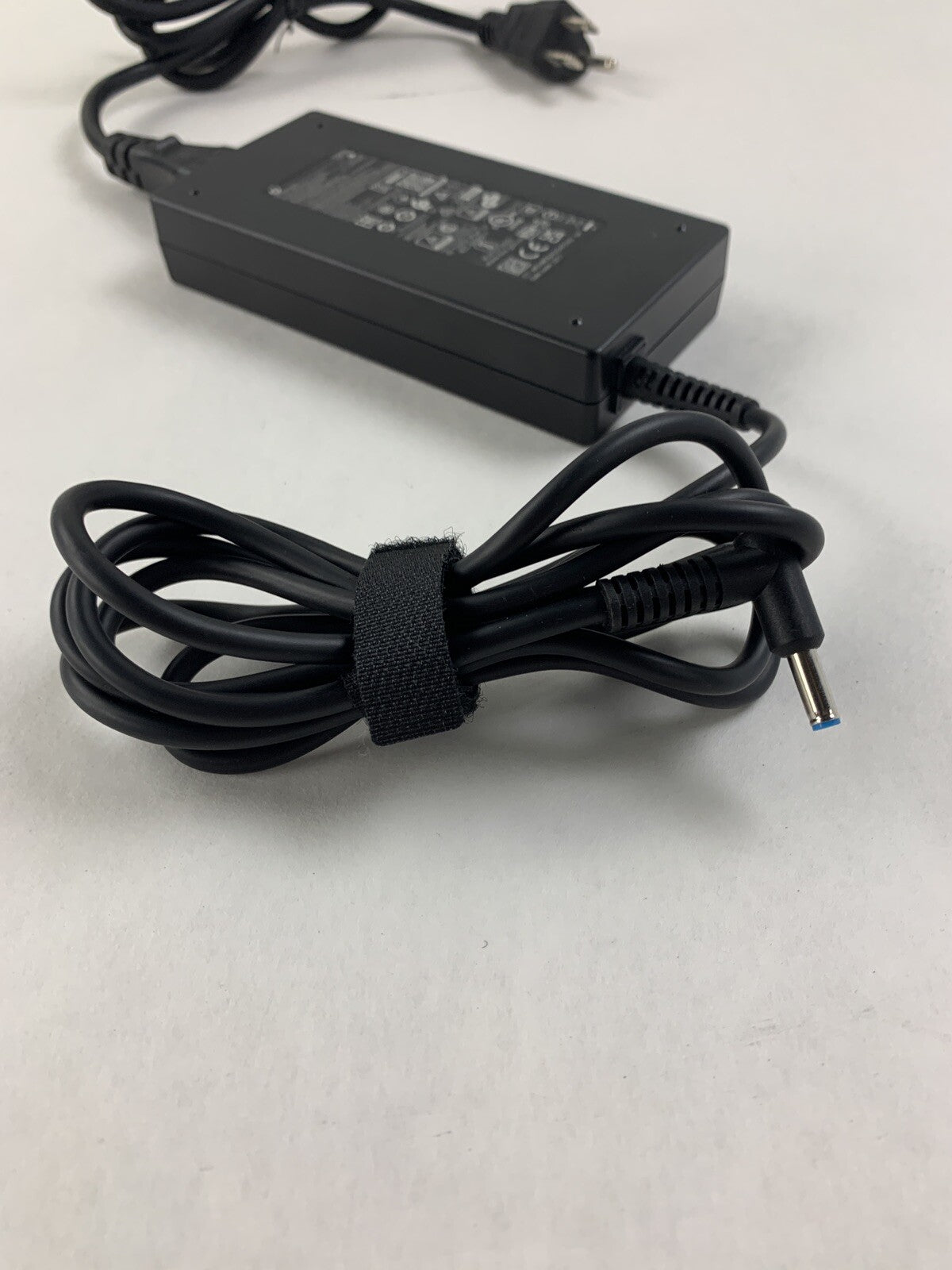 HP TPN-CA28 AC Charger 120v 19.5 V 6.15A L4123-012