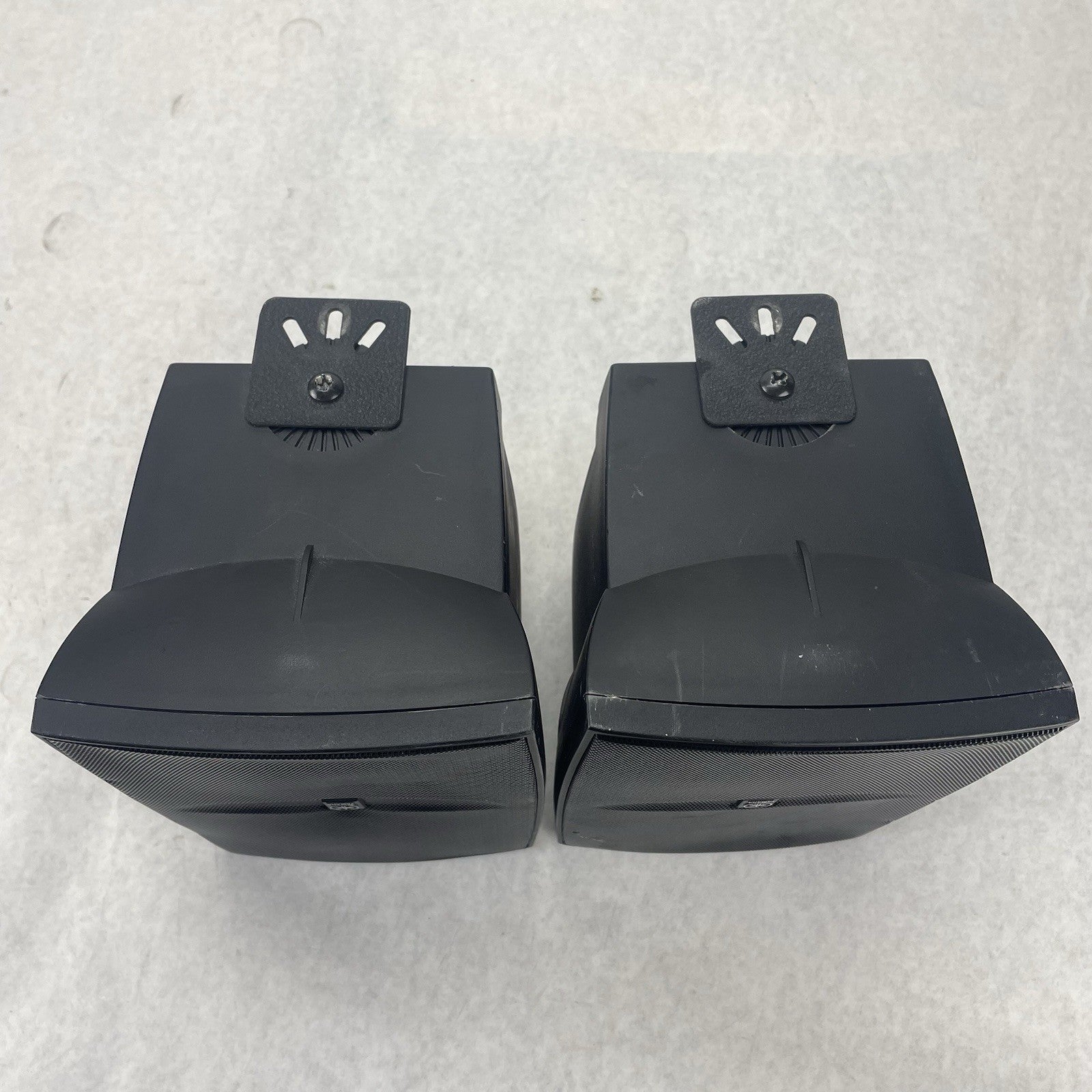 Pair Yamaha NS-AW1 Two-Way Indoor/Outdoor Black Speakers Tested9