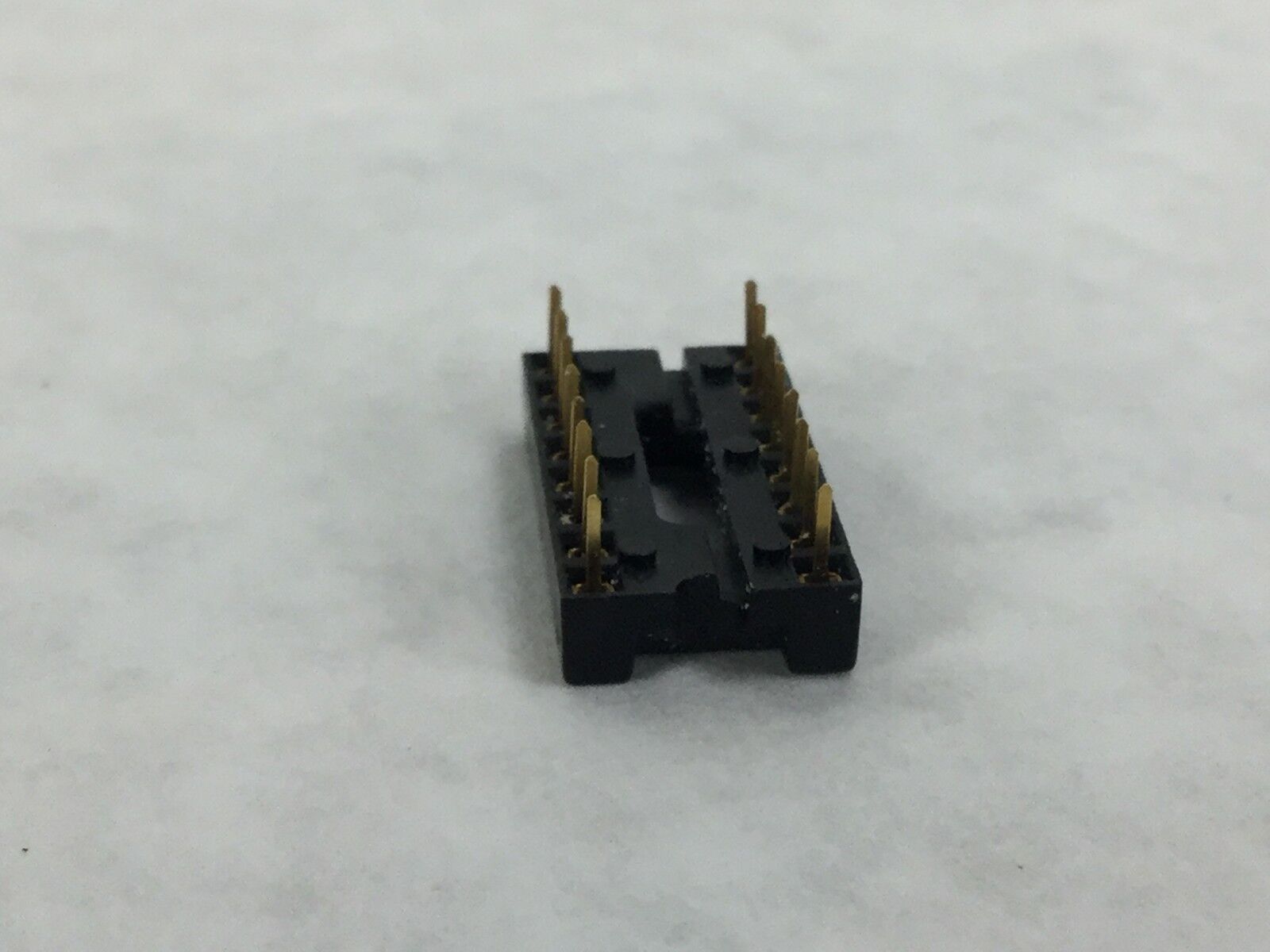 Amphenol 821-20011-164 16 Pin (Lot of 20)