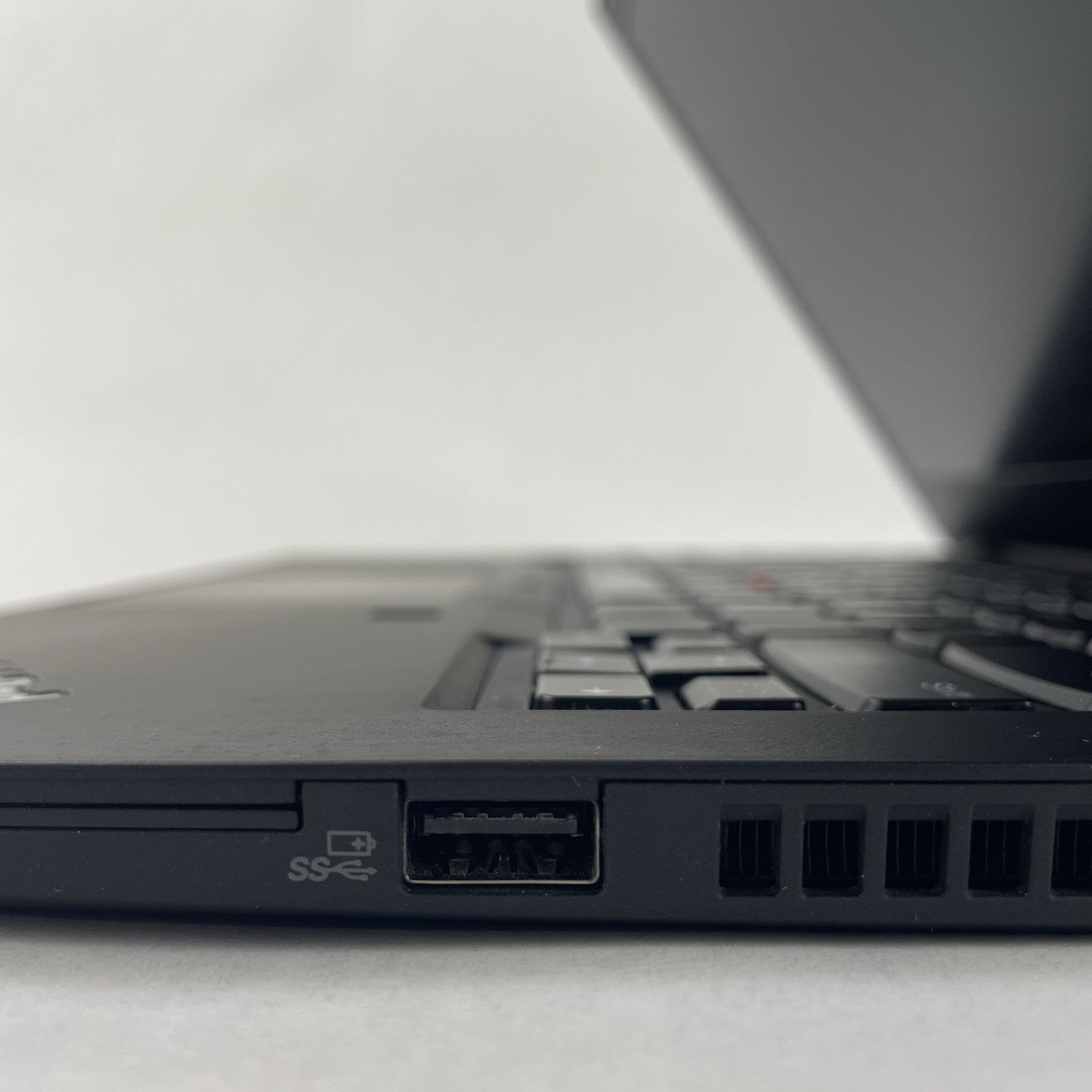 Lenovo ThinkPad T14 Gen 1 14" i5-10310U 1.70 GHz 8 GB RAM No SSD/OS/AC8