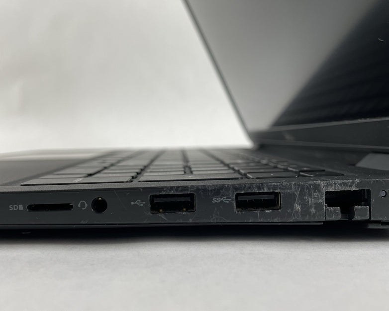 Dell Latitude 3520 15.6" i5-1135G7 2.40 GHz 8 GB RAM No SSD/OS/AC
