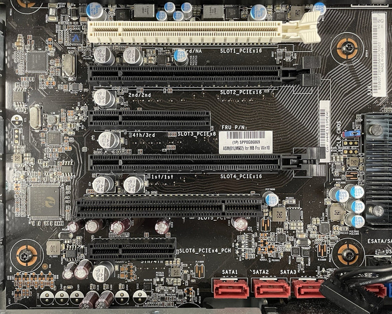 Lenovo ThinkStation P720 2x Xeon Silver 4110 2.10 GHz 32 GB RAM No GPU/HDD