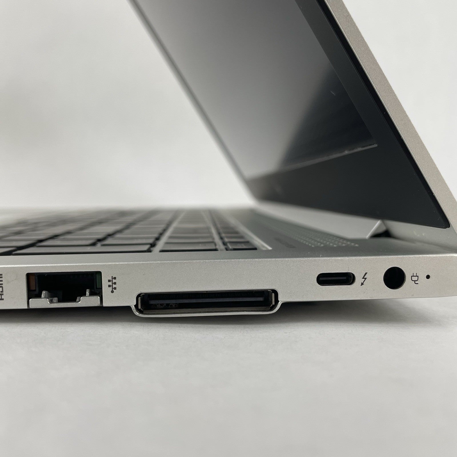 HP EliteBook 850 G6 15.6" i5-8365U 1.60 GHz 8 GB RAM No SSD/OS/AC - Corner5