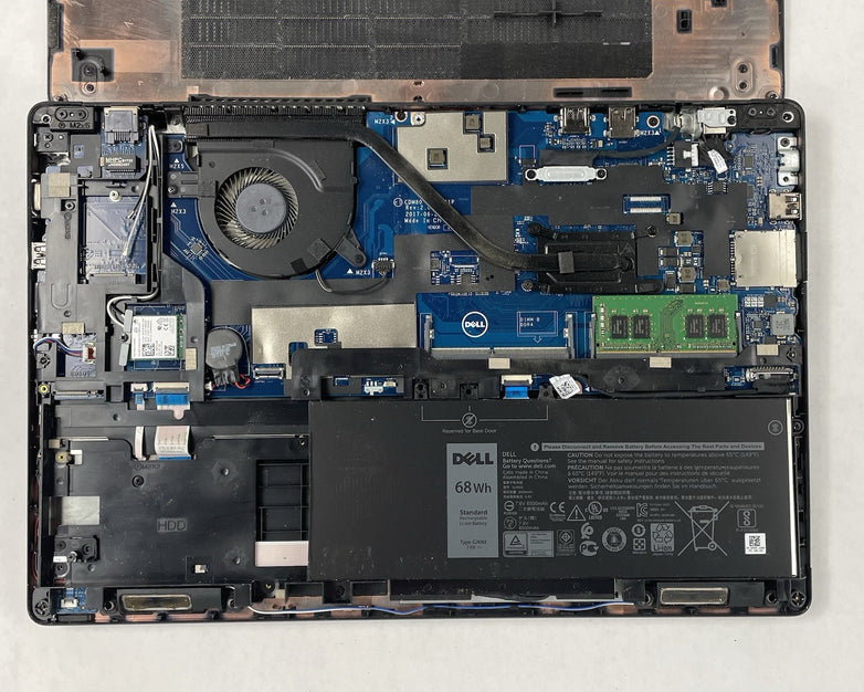 Dell Latitude 5580 15.6" Core i5-7300U 2.60 GHz 8 GB RAM No HDD No OS