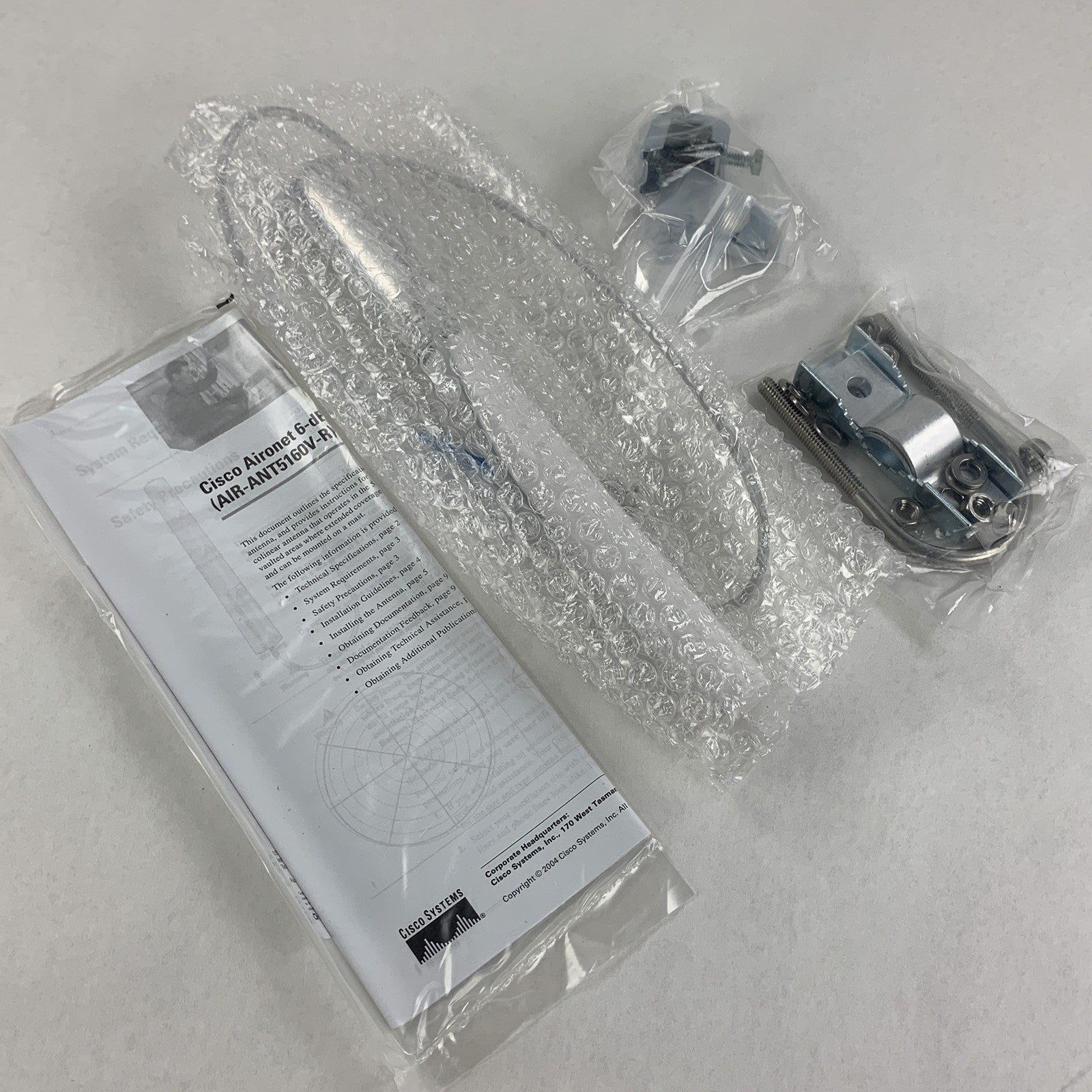 Cisco 800-26277-01 AIR-ANT5160V-R Mast and Beam Mount 5GHz 6dBi Lot of 2x