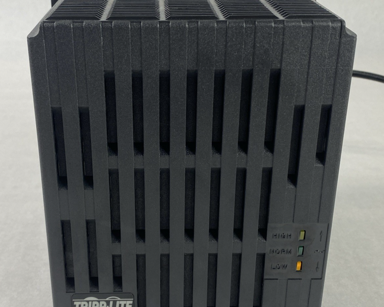 Tripp Lite Line Conditioner LR1000 with Power Cord Power Tested