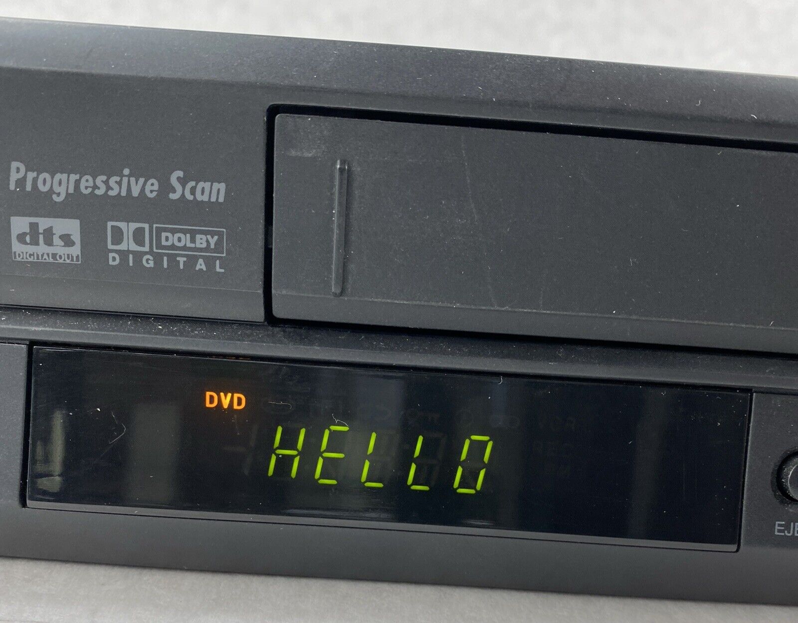 JVC HR-XVC16 Hi-Fi SQPB VHS Cassette Recorder VCR DVD Player Combo For Parts