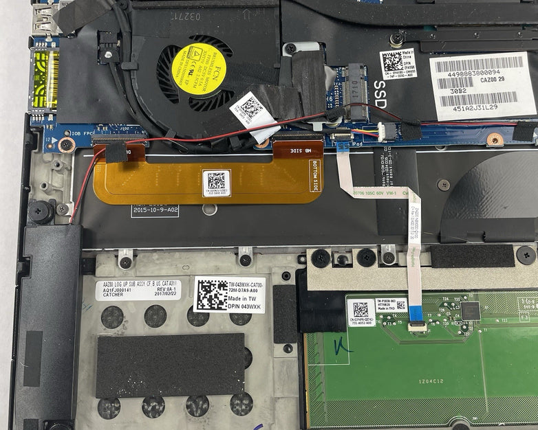 Dell XPS 13 9360 13.3" i5-7200U 2.50 GHz 4 GB RAM No SSD/OS/AC/Battery