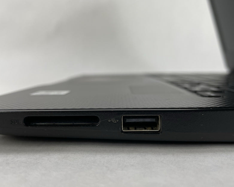 Dell Vostro 3490 14" i5-10210U 1.60 GHz 8 GB RAM No SSD No OS - Bad Edge