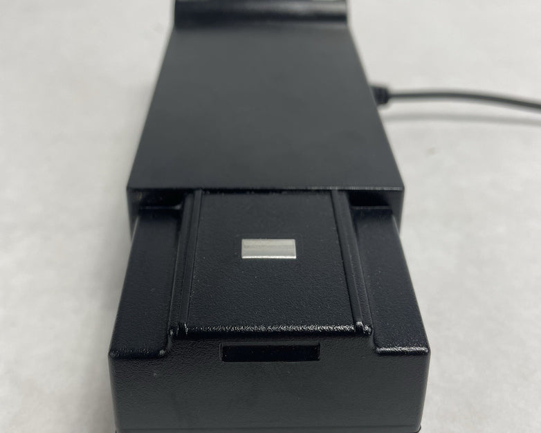 Samsung AD-3014STN  30W AC Adapter 14.0V 2.14A