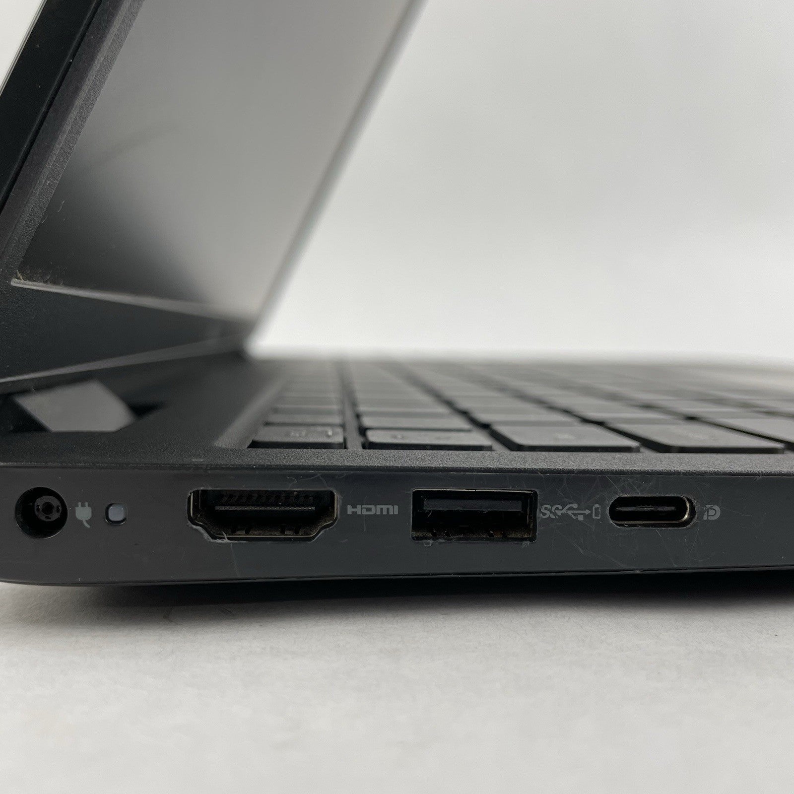 Dell Latitude 3520 15.6" i5-1145G7 2.60 GHz 8 GB RAM No SSD/OS/AC - Heat Spot6