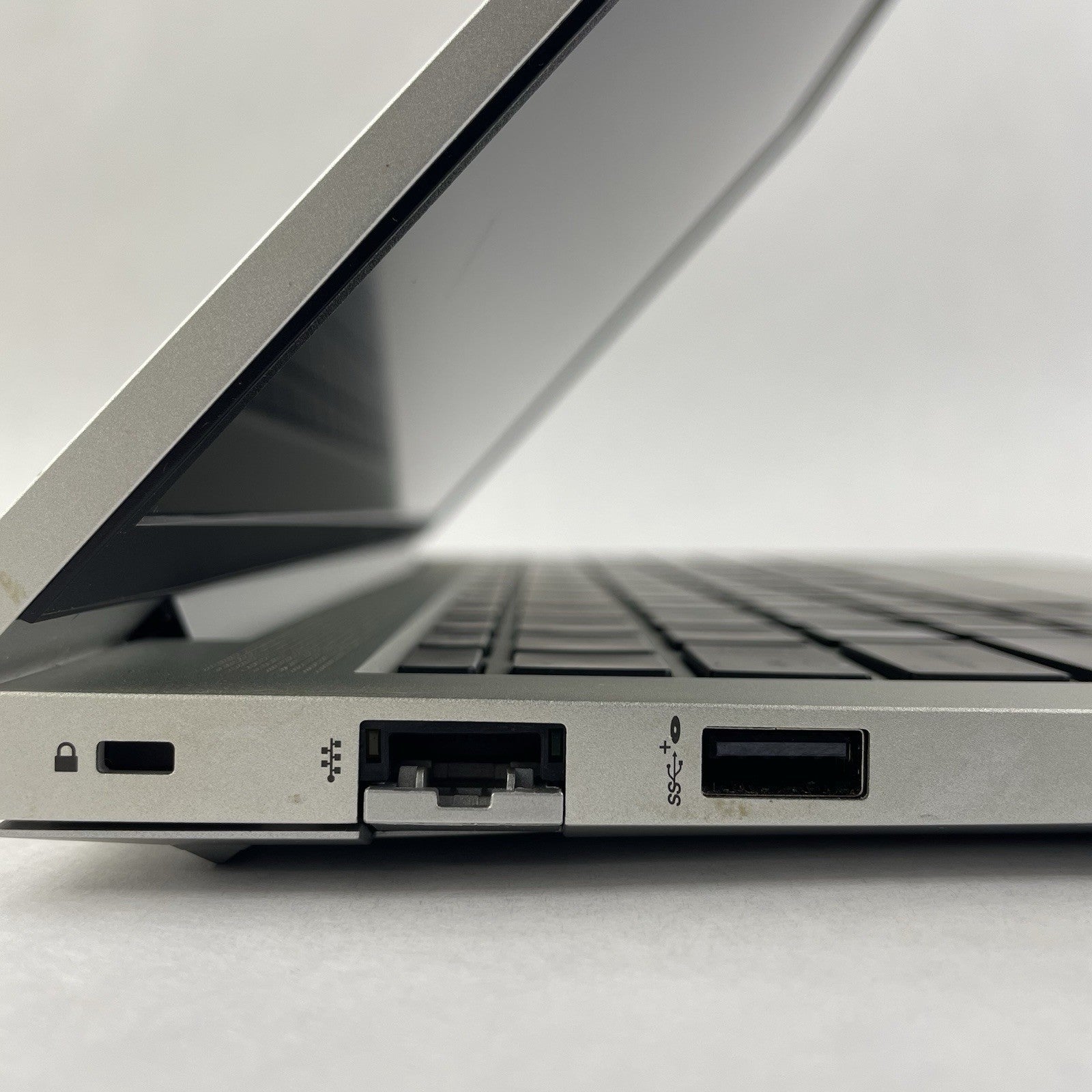 HP EliteBook 640 G9 14" i5-1235U 3.96 GHz 16 GB RAM No SSD/OS/AC4