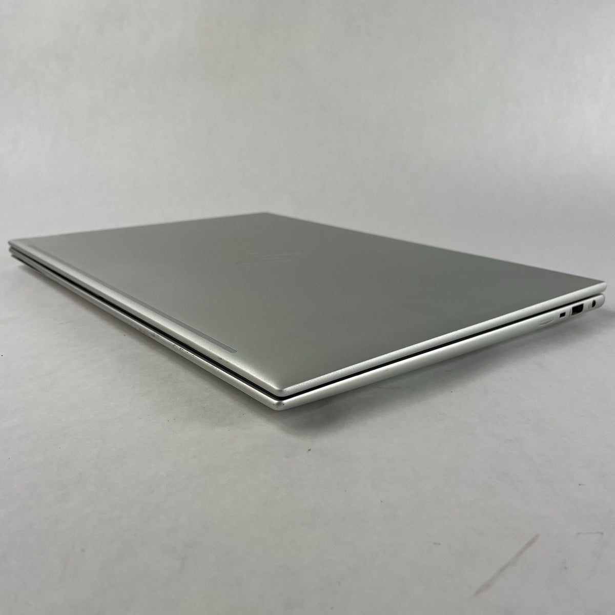 HP EliteBook 860 G9 16" i5-1245U 1.60 GHz 32 GB RAM No SSD/OS/AC9