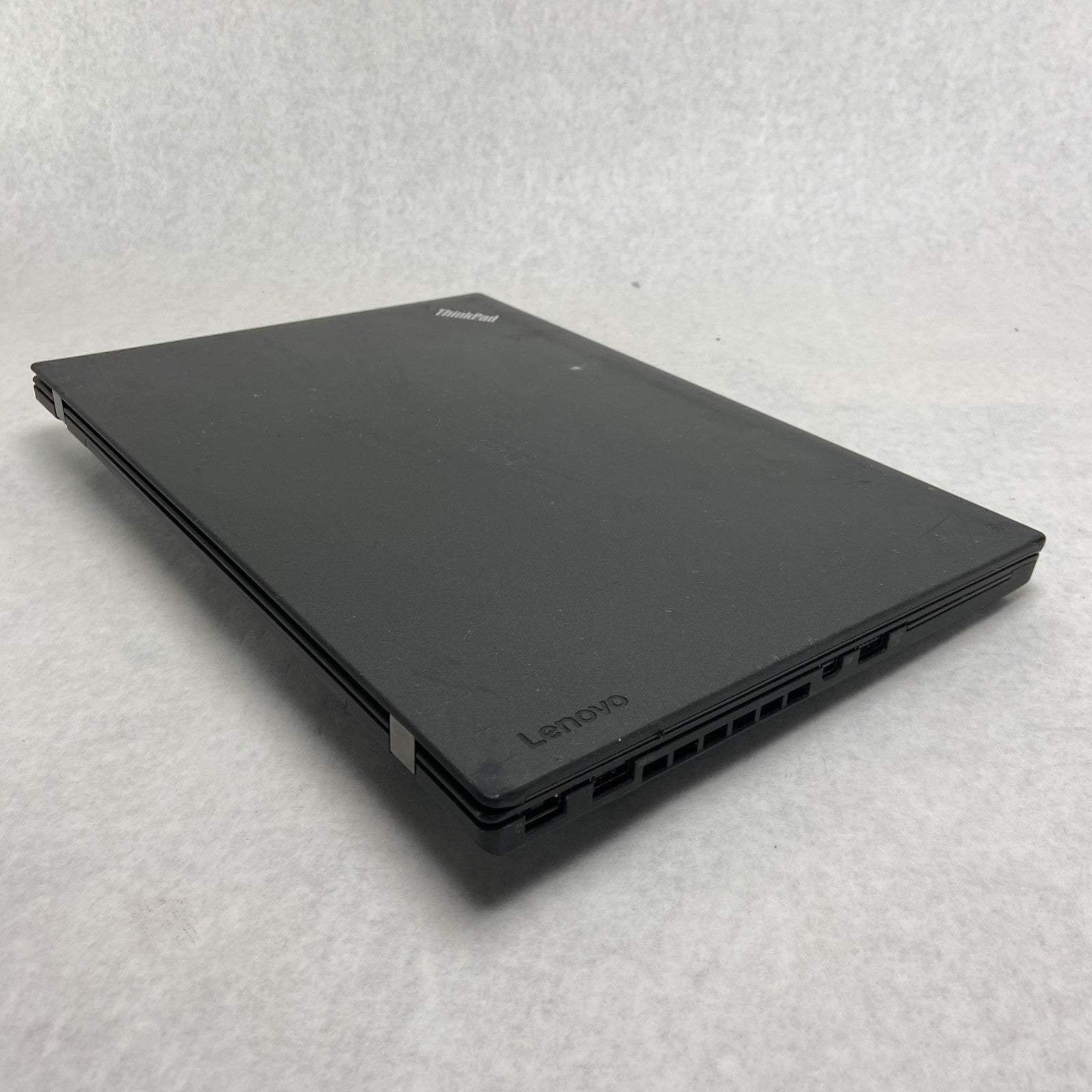 Lenovo ThinkPad T460 Intel Core i5-6300U 2.40 GHz 8 GB RAM 14" No HDD No OS