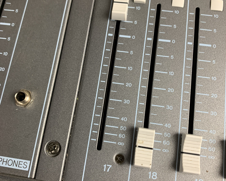 Yamaha Mixing Console MC24/12 XZ01 Tested w/ 2 Bad Lanes Parts and Repair