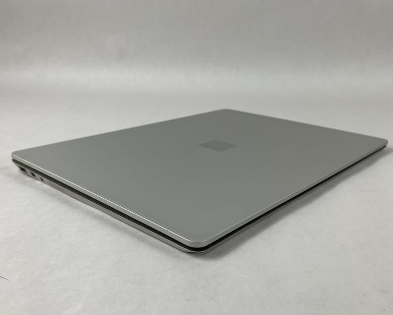 Microsoft Surface Laptop 13.3" i5-7200U 2.50 GHz 8 GB RAM 256 GB SSD Windows 11