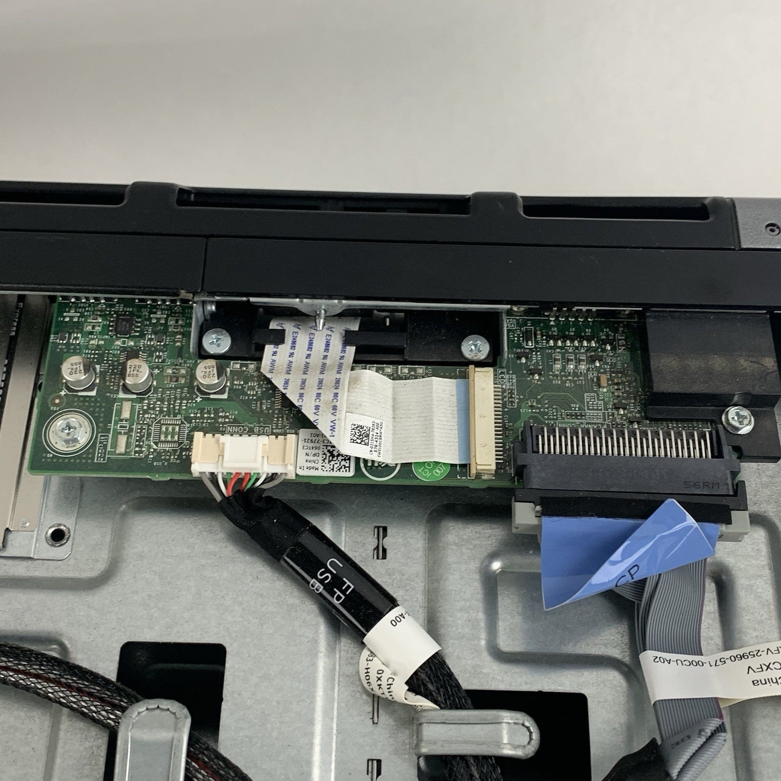 Dell OEMR XL R520 Server 1x E5-2407 2.20 GHz 12 GB RAM No HDD No OS No PSUs20