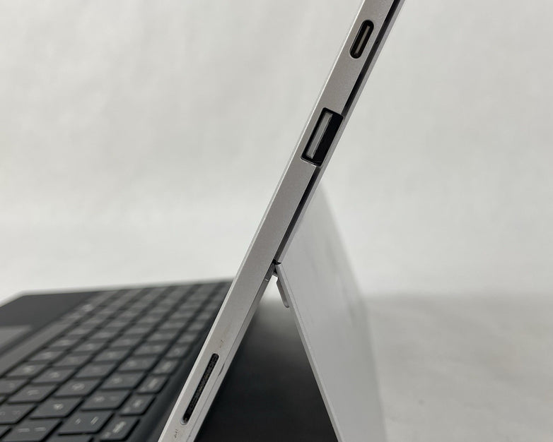 MicroSoft Surface Pro 7 13.3" i7-1065G7 1.30 GHz 16 GB RAM 256 GB SSD Windows 11
