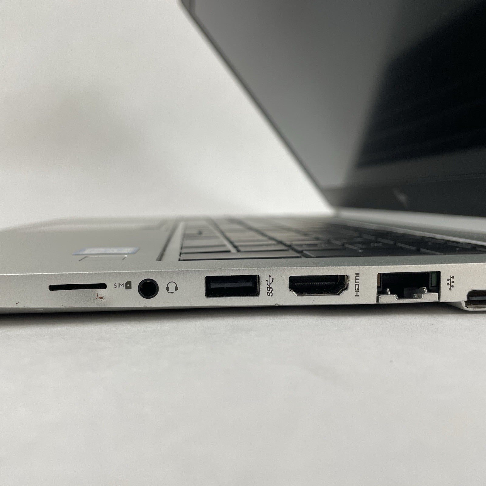 HP EliteBook 850 G6 15.6" i7-8665U 1.90 GHz 8 GB RAM No SSD/OS/AC - Corner6