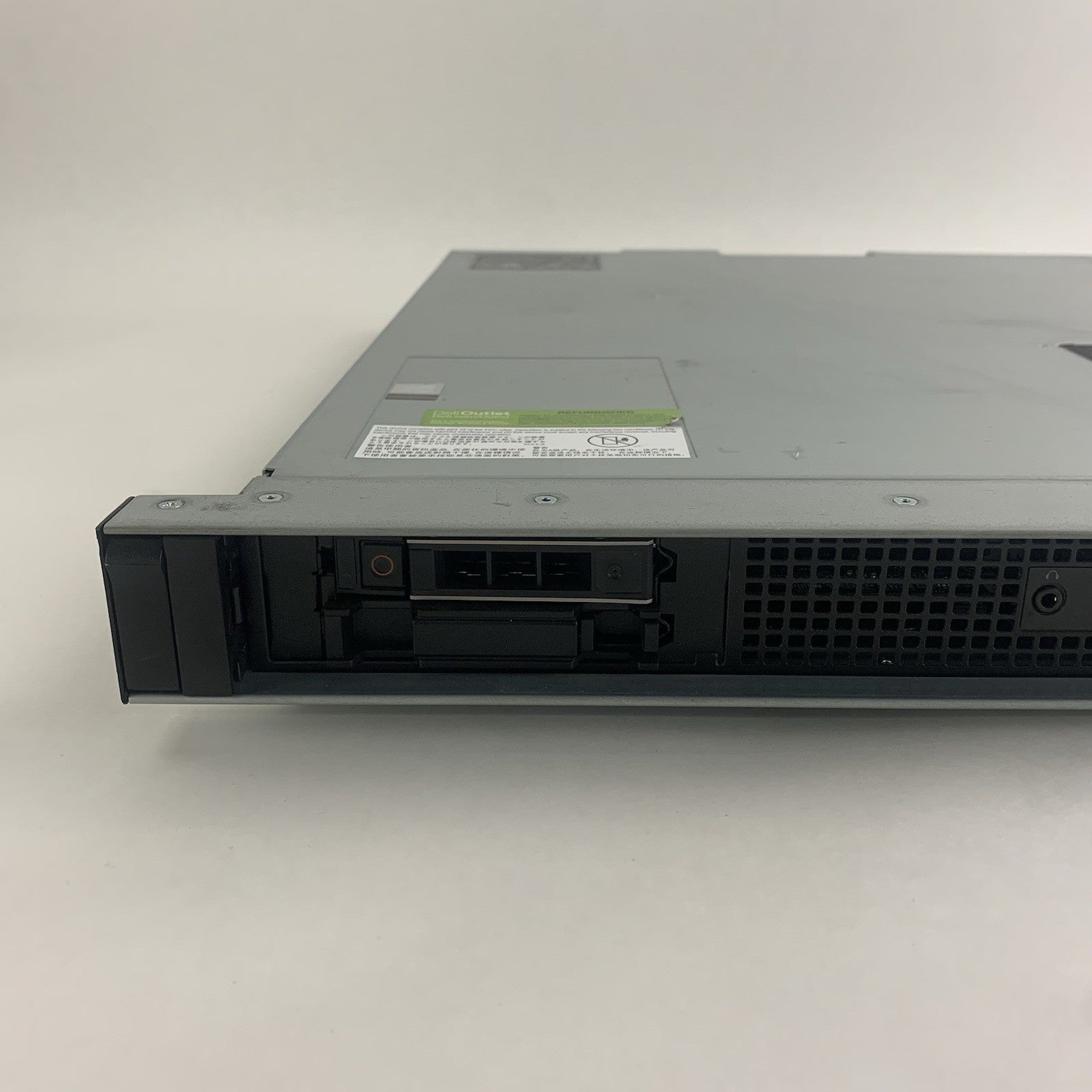 Dell Precision 3930 Rack 1x i9-9900K 3.6 GHz 32 GB Ram No OS No 2.5" HDD2