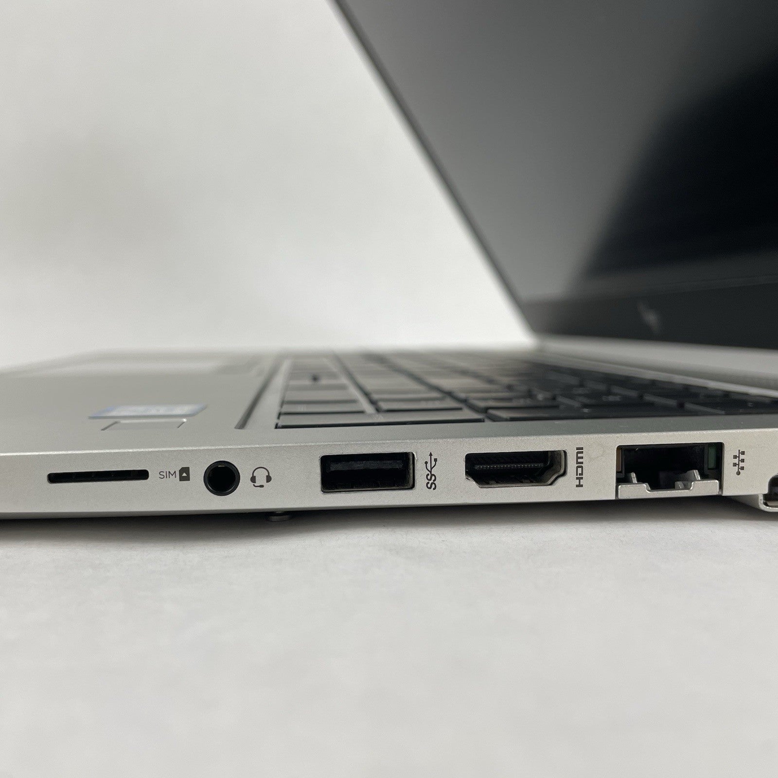 HP EliteBook 850 G6 15.6" i5-8365U 1.60 GHz 8 GB RAM No SSD/OS/AC - Corner4