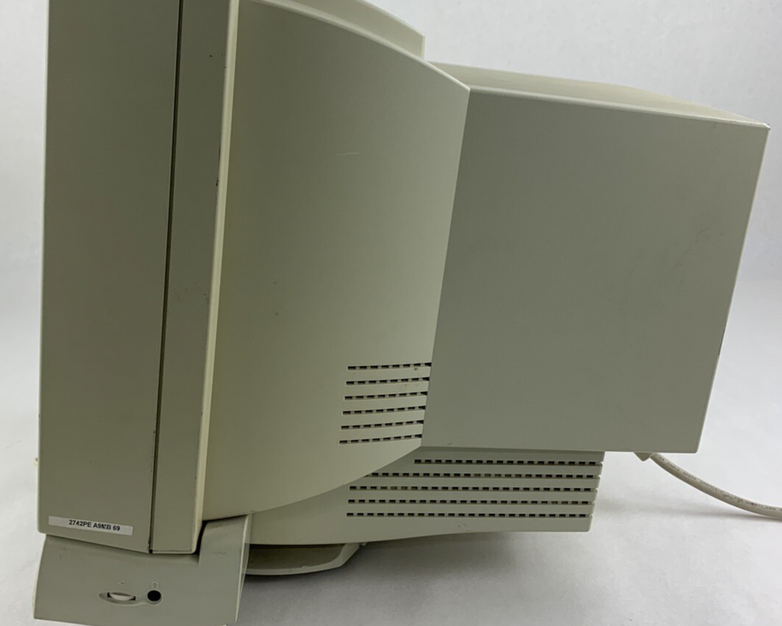 Dell M770mm 17" 1280x1024 CRT VGA Color Computer Monitor Retro Gaming Grade B