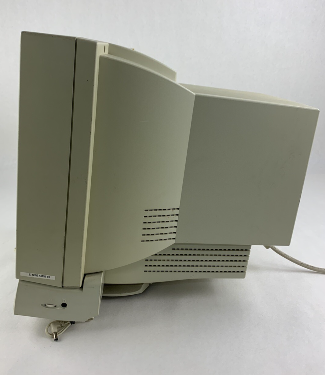Dell M770mm 17" 1280x1024 CRT VGA Color Computer Monitor Retro Gaming Grade B