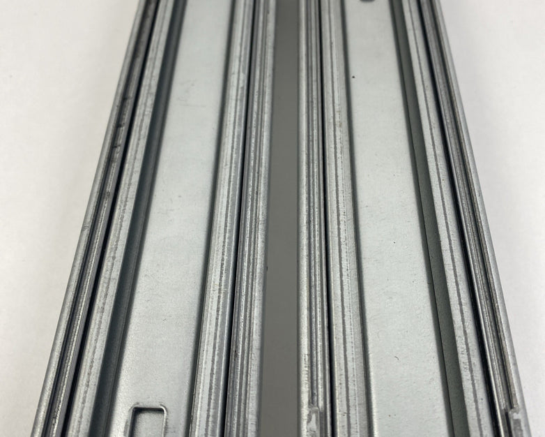 Sliding Rails 28437-001 w/ 714511-001 Right and Left Server Rails No Hardware