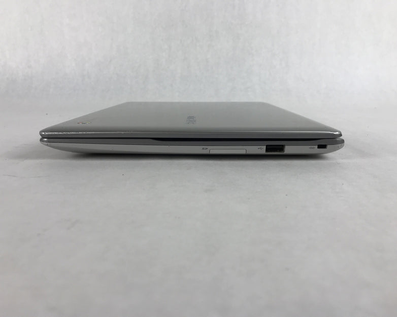 Samsung XE550C22 Chromebook - Celeron 1.30 GHz 4GB Ram 16GB - Battery Below 50%