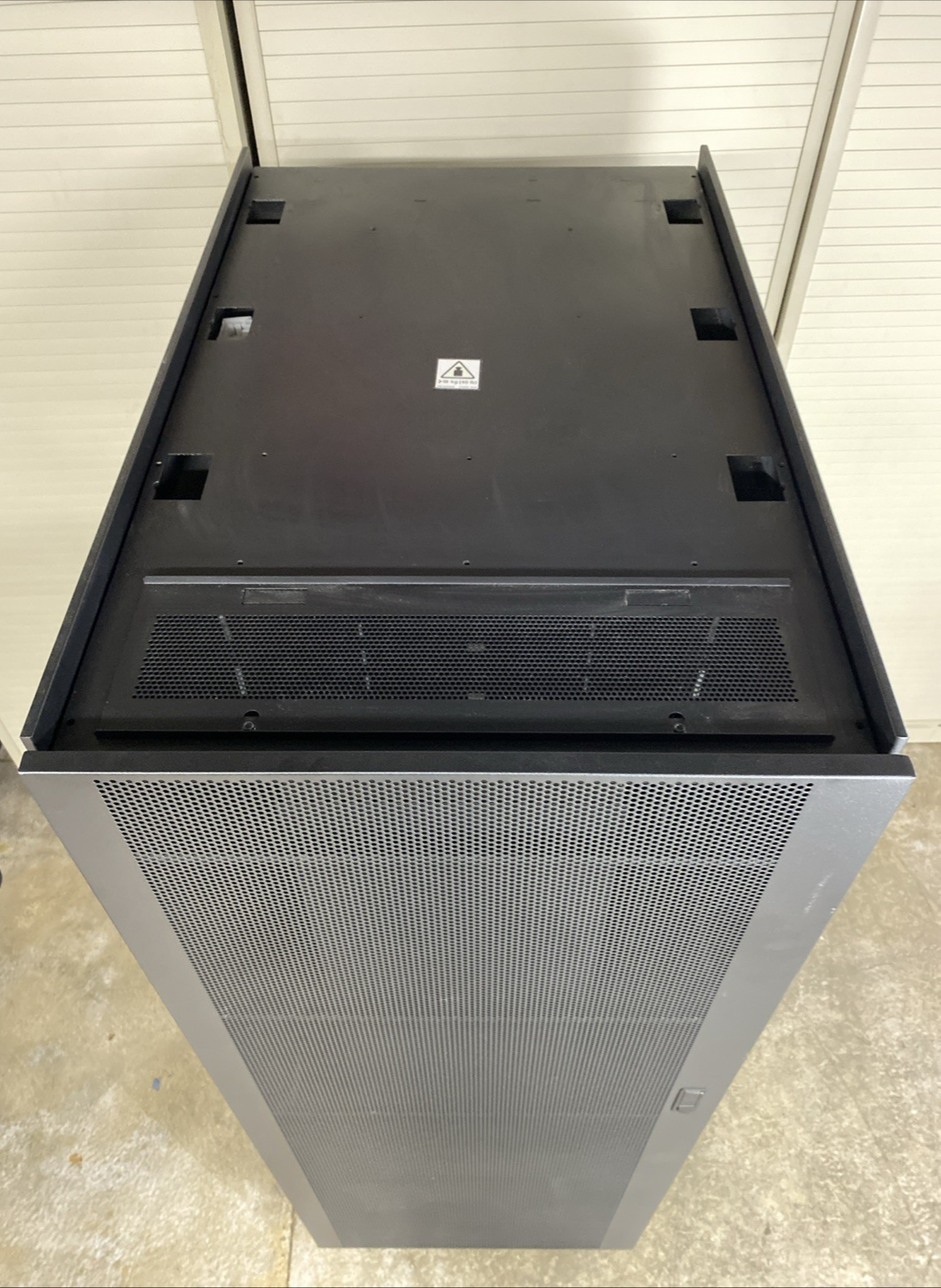 IBM 45D3122 36U Rack IT Network Server Cabinet