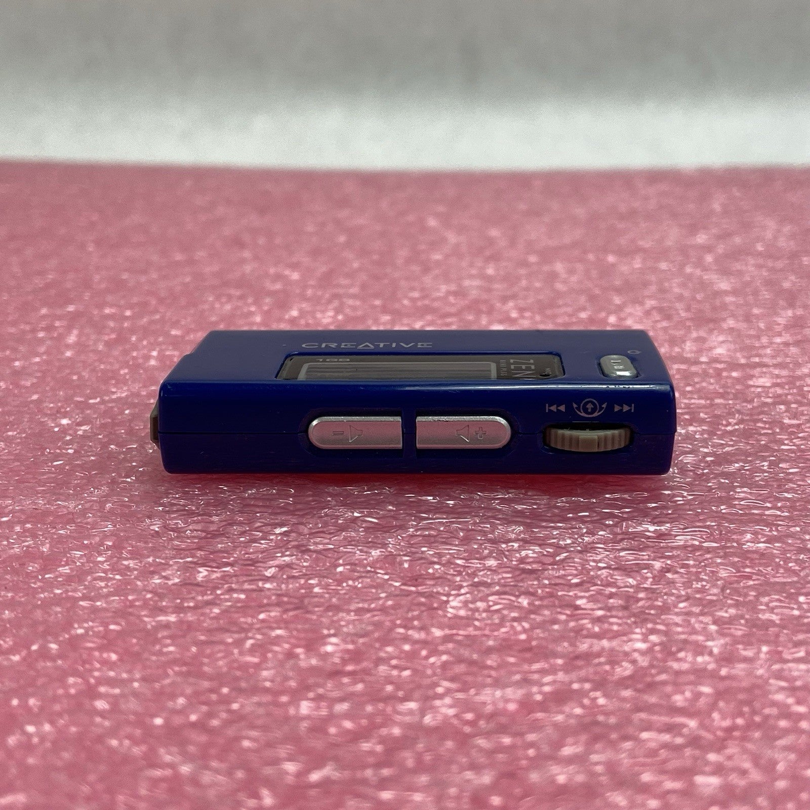 Creative Labs ZEN Nano Plus 1GB Blue MP3 Radio Memo Recorder DAP-FL00182