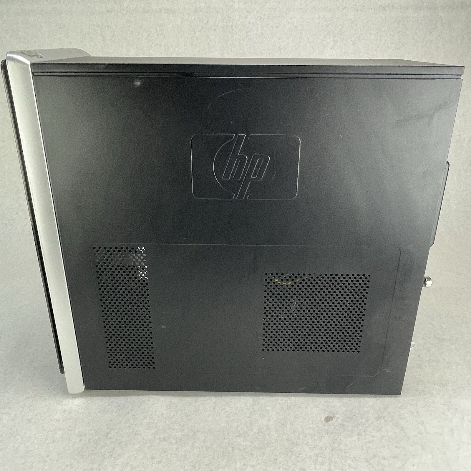HP Pavilion a6330f MT AMD Athlon 64 8L 5600+ 2.80 GHz 3 GB DVD-RW No HDD No OS