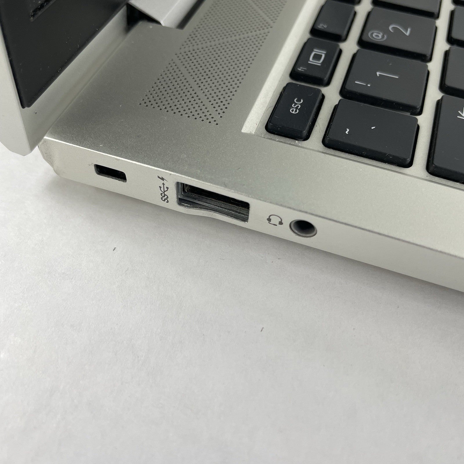 HP EliteBook 850 G6 15.6" i5-1145G7 2.60 GHz 16 GB RAM No SSD/OS/AC - Bad Corner5