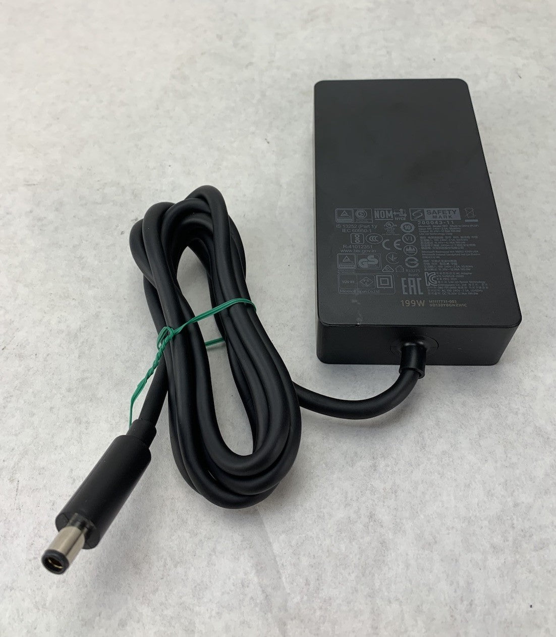 Microsoft 1931 15.35V 12.96A 199W Surface Dock AC Adapter1