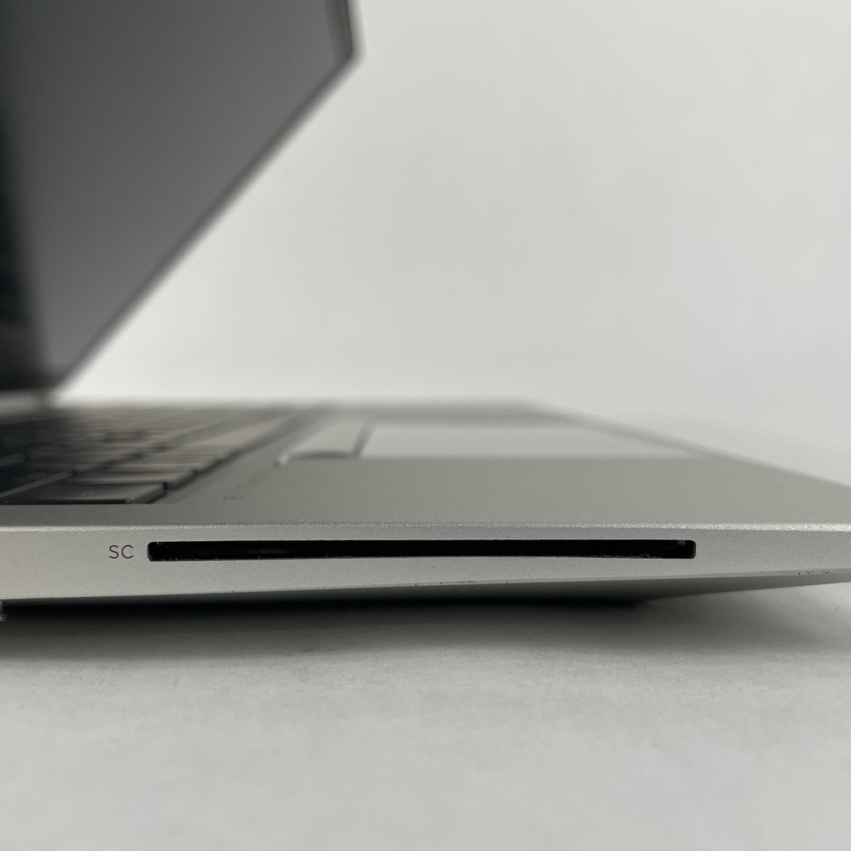 HP EliteBook 850 G8 15.6" i7-1185G7 3.00GHz 16GB RAM No SSD/OS/AC/Batt - Bad USB5