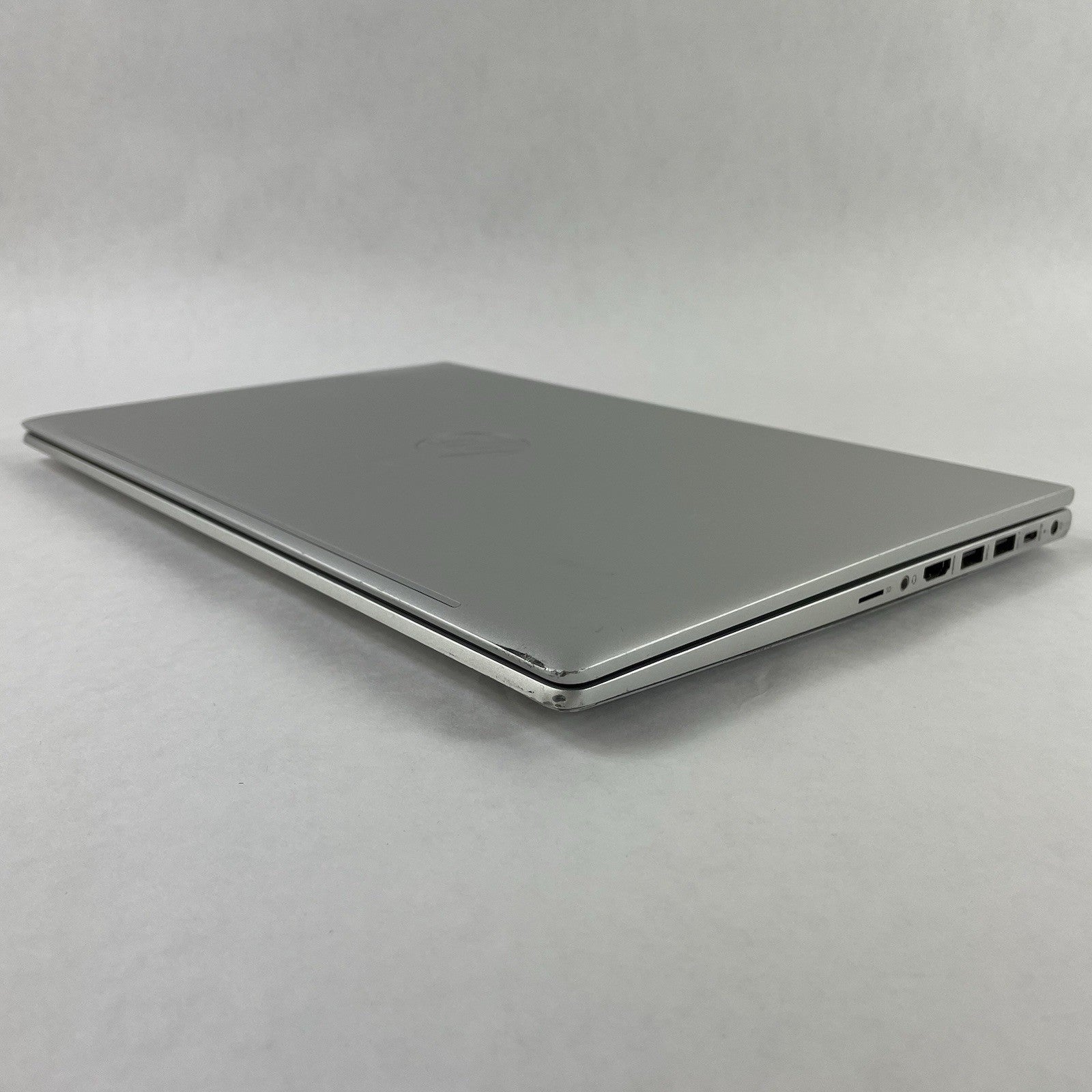 HP ProBook 450 G8 15.6" i5-1135G7 2.40 GHz 8 GB RAM No SSD/OS/AC - Bad USB10
