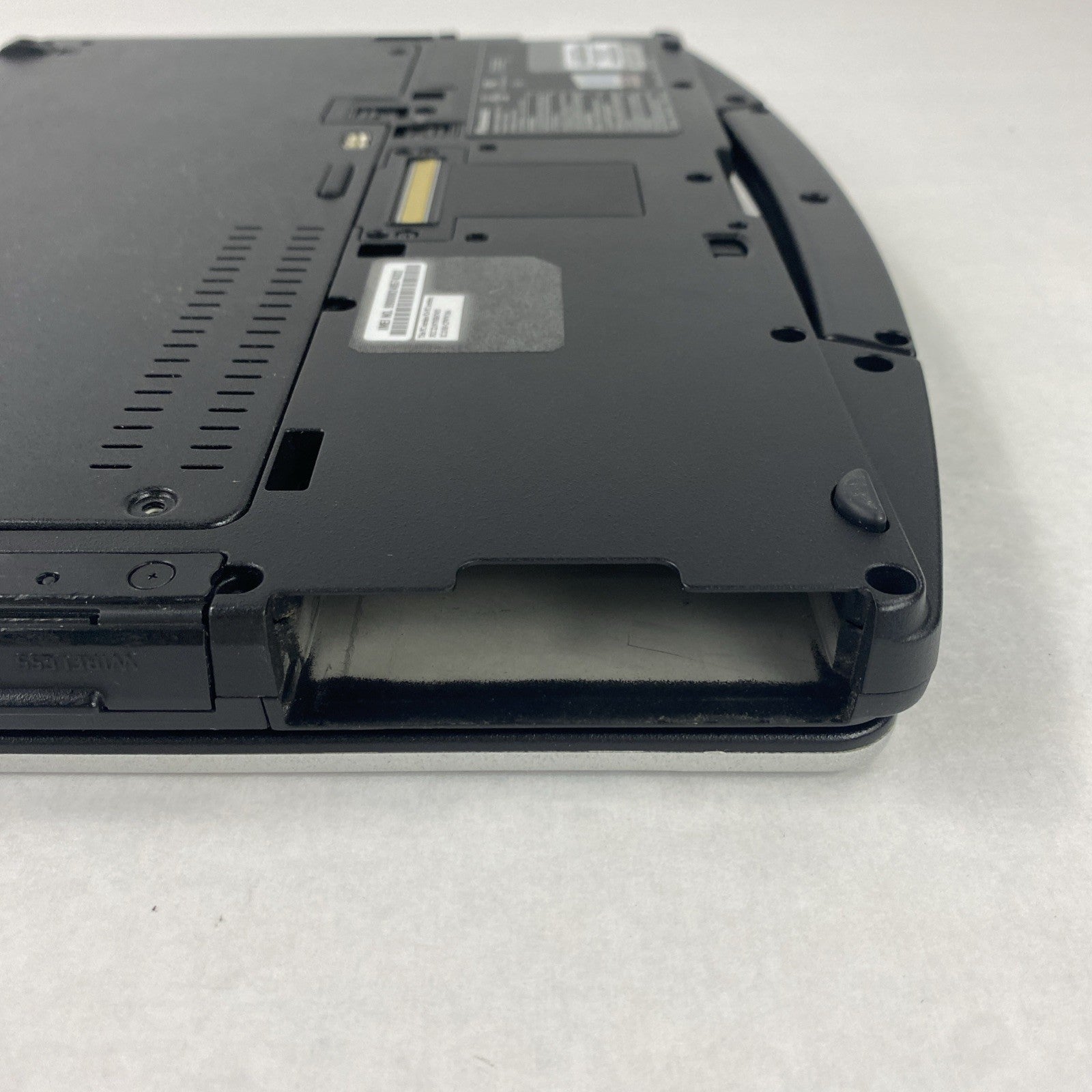 Panasonic Toughbook CF-54 14" Touch i5-7300U 2.6GHz 8GB RAM No Battery No HDD/OS