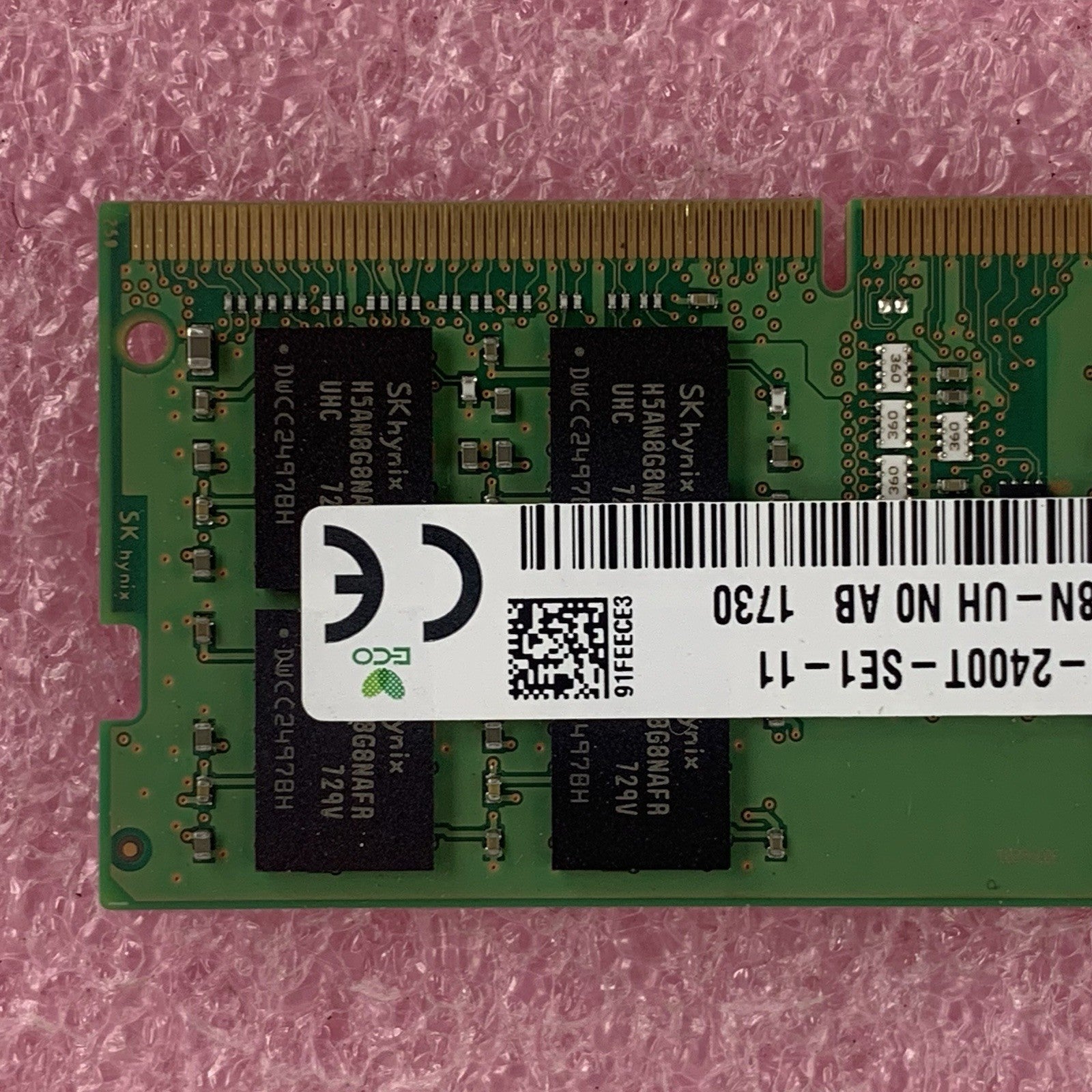 SK Hynix HMA82GS6AFR8N-UH 16 GB 1x16GB DDR4 PC4-2400T SO-DIMM Laptop Memory Ram3