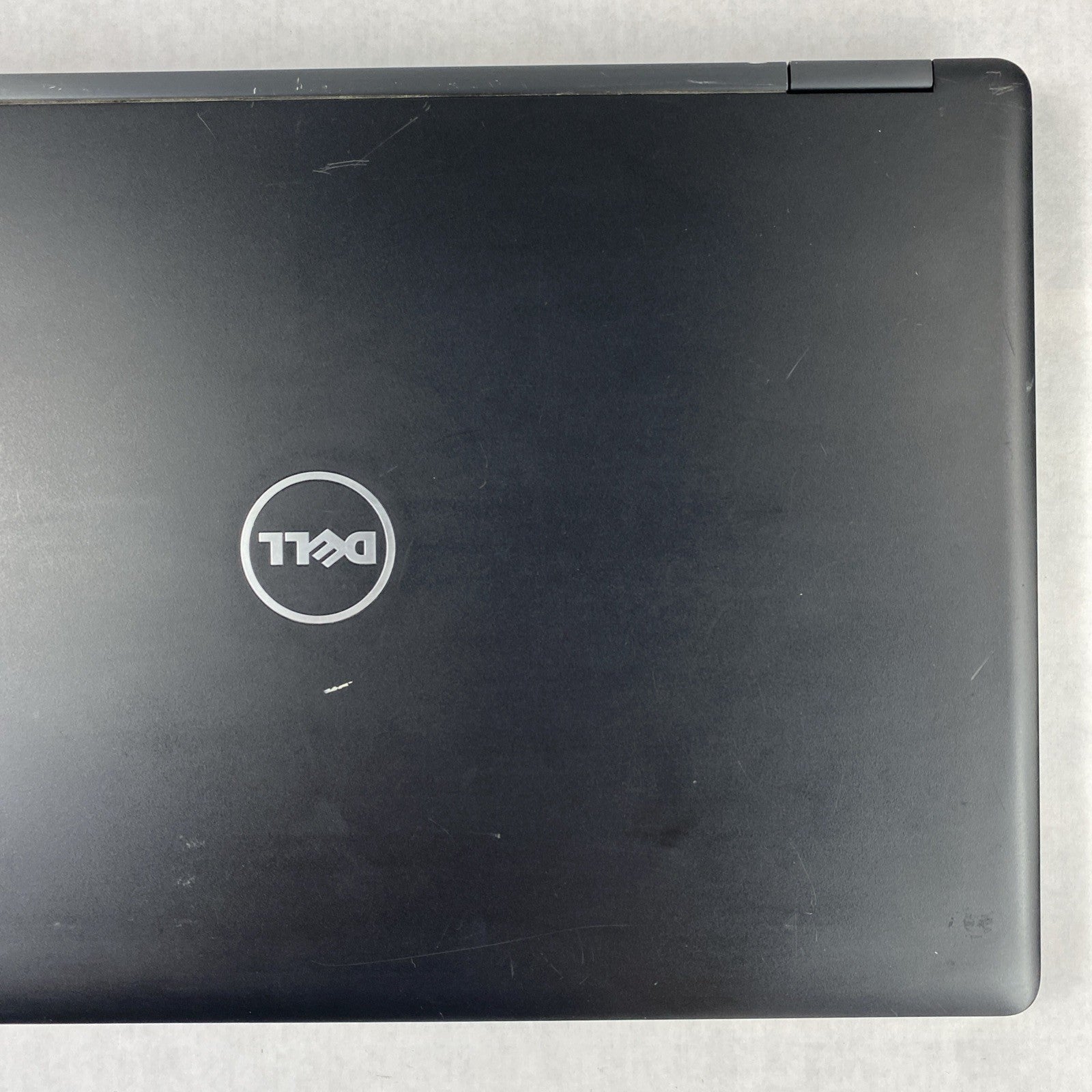 Dell Latitude 5580 Intel Core i5-6300U 2.40 GHz 8 GB RAM 15.6" No HDD No OS