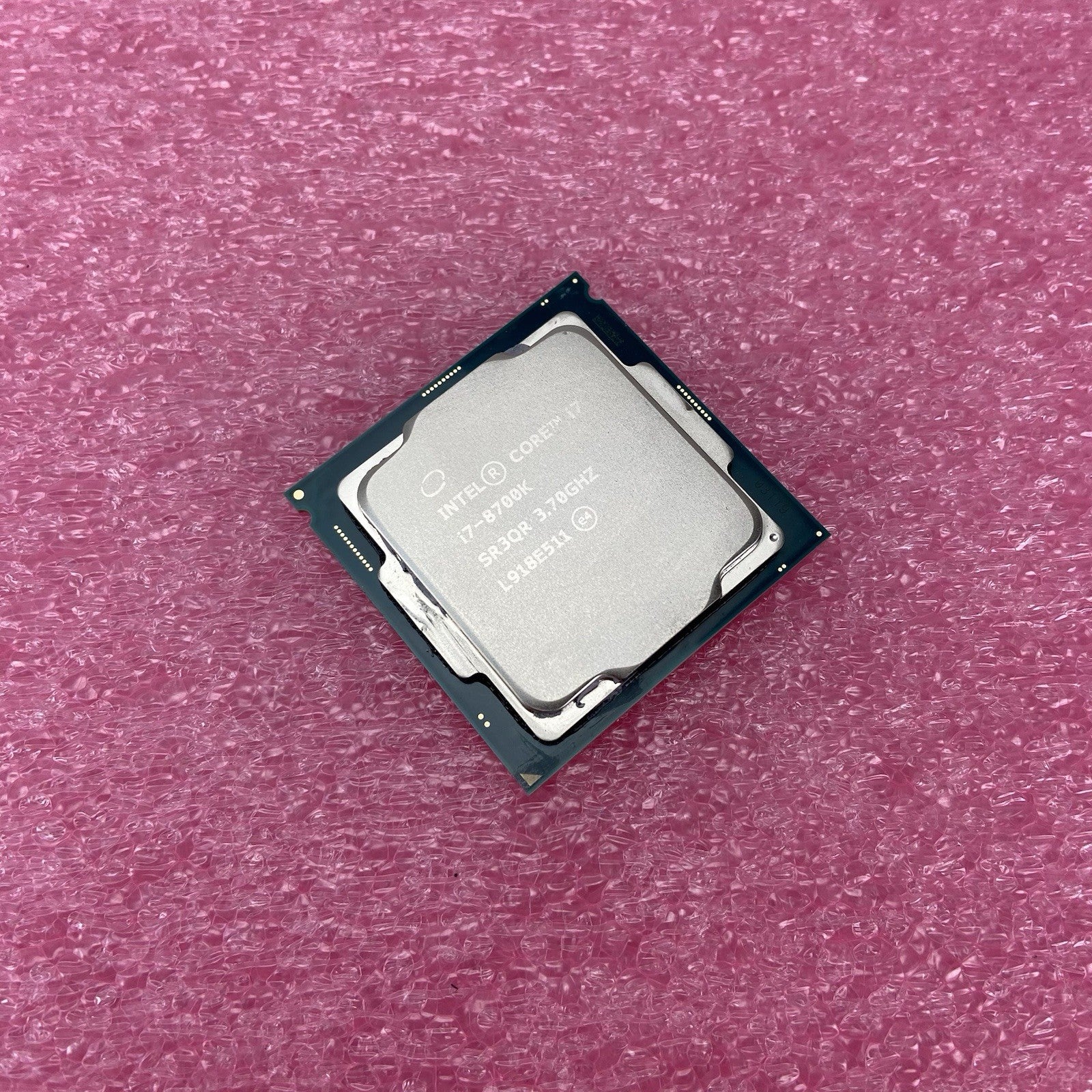 Intel Core i7-8700K SR3QR 3.7GHz Desktop CPU0